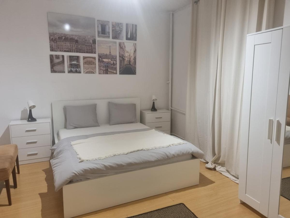 Old Town Pearl Apartment Varşovia Exterior foto